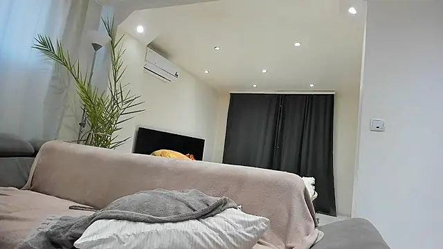 MissPanthera online show from 03.03.26