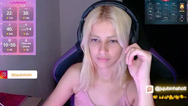 Snapshot of jujubinhahot chatting on 10.30.25 jujubinhahot online show from 10.30.25