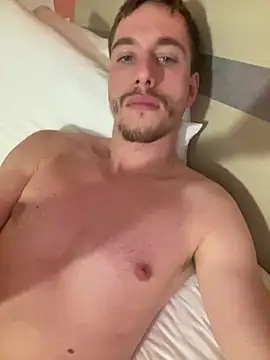 Snapshot of sexxylazer chatting on 12.17.24 sexxylazer online show from 12.17.24