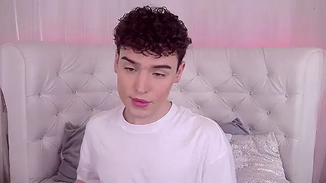 RobbyCharming online show from 09.26.25