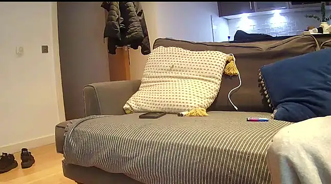 uk-bobbie-uk online show from 12.05.24