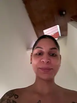 charlotte stevenss  online show from 12.22.24