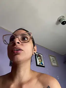 charlotte stevenss  online show from 12.30.24