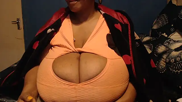 CUTEFIRMMELONSS online show from 09.25.25