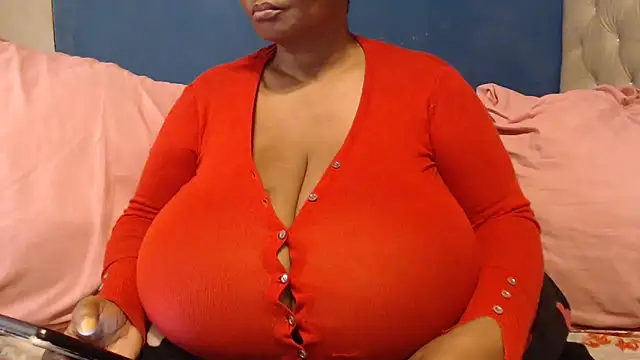 CUTEFIRMMELONSS online show from 10.02.25