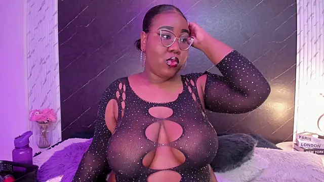 Darnellqueen online show from 09.20.25