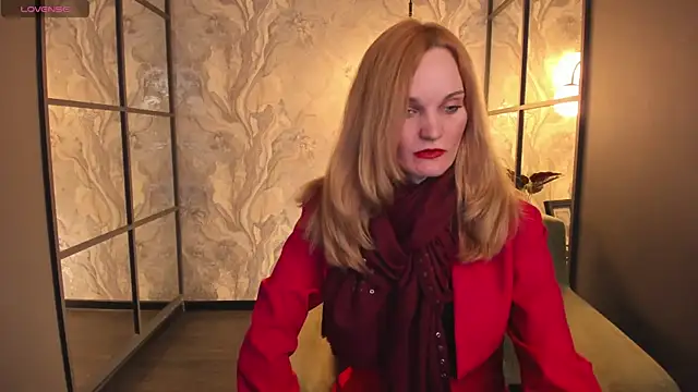 SaraSubtlety online show from 12.13.25