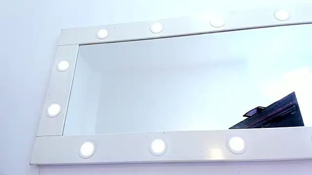 Helenn monroy1 online show from 04.23.26