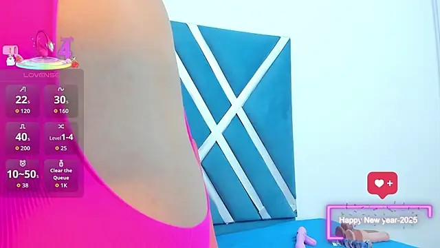 Snapshot of lara_murphy chatting on 11.12.25 lara murphy online show from 11.12.25