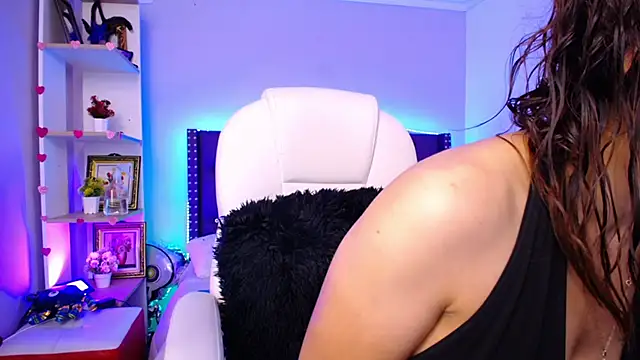 Miley Walker1 online show from 01.25.25