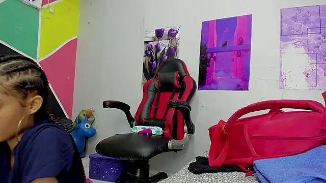 MarianaManzur online show from 09.13.25