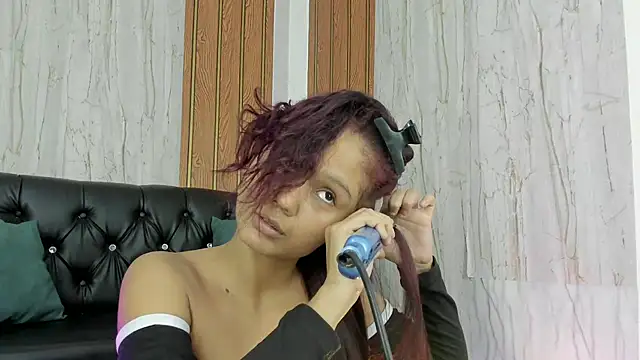 MarianaManzur online show from 11.13.25