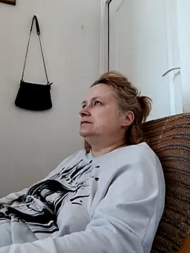 She-devilx online show from 04.28.26