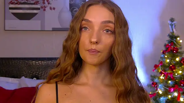 VirginieCruz online show from 12.02.25