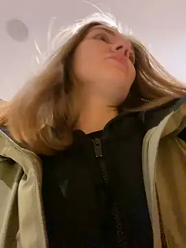 Snapshot of ValenciaShock chatting on 12.07.24 ValenciaShock online show from 12.07.24