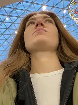 Snapshot of ValenciaShock chatting on 12.11.24 ValenciaShock online show from 12.11.24