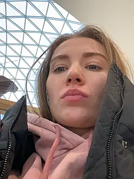 Snapshot of ValenciaShock chatting on 01.24.25 ValenciaShock online show from 01.24.25