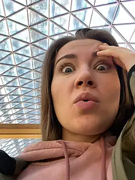 Snapshot of ValenciaShock chatting on 01.27.25 ValenciaShock online show from 01.27.25