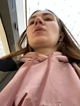 Snapshot of ValenciaShock chatting on 02.01.25 ValenciaShock online show from 02.01.25