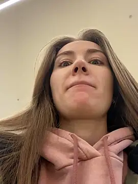 Snapshot of ValenciaShock chatting on 02.09.25 ValenciaShock online show from 02.09.25