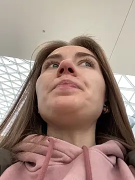 Snapshot of ValenciaShock chatting on 02.09.25 ValenciaShock online show from 02.09.25