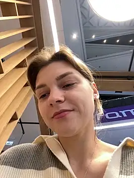 Snapshot of ValenciaShock chatting on 10.09.25 ValenciaShock online show from 10.09.25