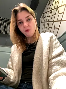 ValenciaShock online show from 11.16.25