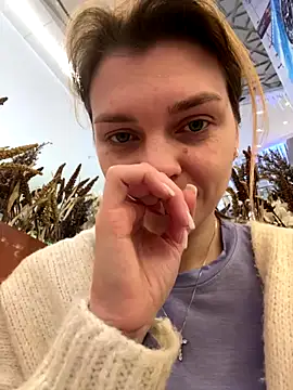 ValenciaShock online show from 12.19.25