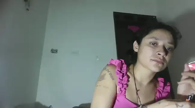 Snapshot of TamaraNauthy chatting on 01.04.25 TamaraNauthy online show from 01.04.25