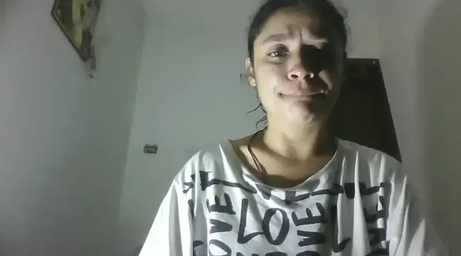 Snapshot of TamaraNauthy chatting on 01.15.25 TamaraNauthy online show from 01.15.25