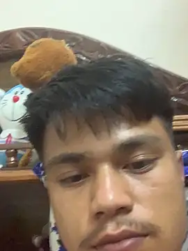 Snapshot of Hullax chatting on 11.08.25 Hullax online show from 11.08.25