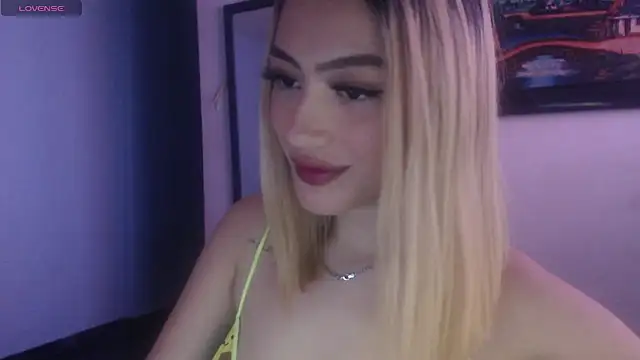 Sophi-tayson online show from 03.05.25