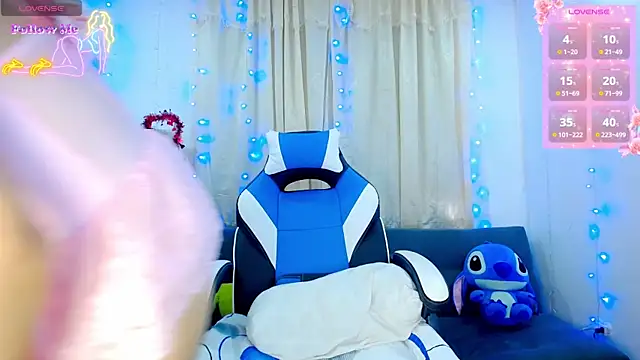 Aleexx    online show from 11.19.25