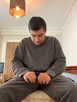 Snapshot of _Playboy_ chatting on 11.08.25 Playboy online show from 11.08.25