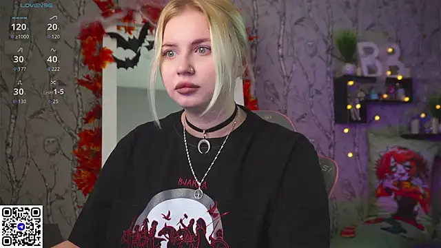 Moon Valkyrie online show from 10.30.25