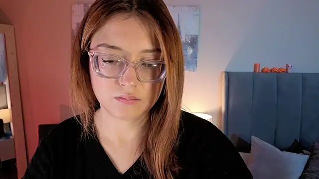 MiaFranklyn online show from 10.15.25