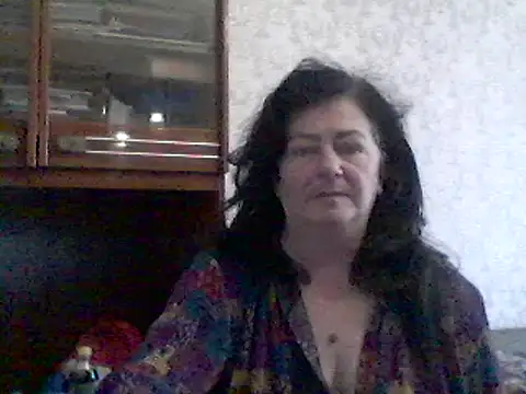 GypsiQueen2 online show from 02.18.25