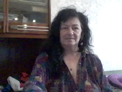 GypsiQueen2 online show from 02.22.25