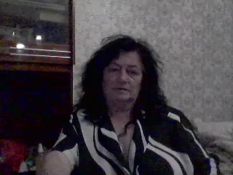 GypsiQueen2 online show from 03.17.25