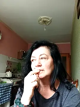 Snapshot of GypsiQueen2 chatting on 03.03.26 GypsiQueen2 online show from 03.03.26