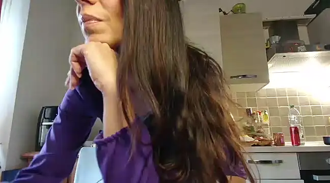 Snapshot of MonnaLisa22 chatting on 01.21.25 MonnaLisa22 online show from 01.21.25