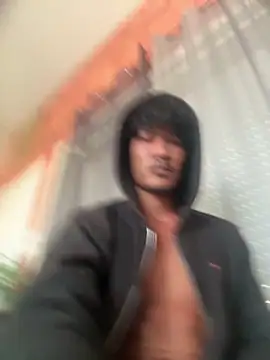 Snapshot of juniiorre chatting on 10.13.25 juniiorre online show from 10.13.25