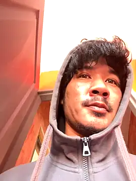 Snapshot of juniiorre chatting on 10.15.25 juniiorre online show from 10.15.25