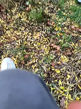 Snapshot of juniiorre chatting on 10.25.25 juniiorre online show from 10.25.25