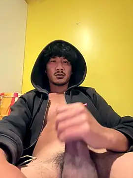 Snapshot of juniiorre chatting on 10.28.25 juniiorre online show from 10.28.25