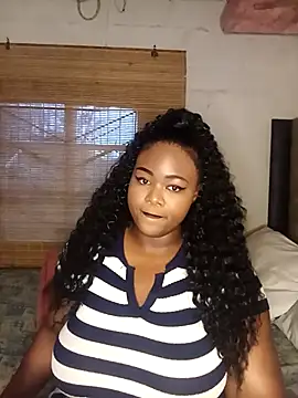 Snapshot of Aaaliyah445 chatting on 09.30.25 Aaaliyah445 online show from 09.30.25