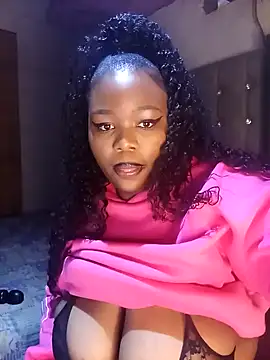 Snapshot of Aaaliyah445 chatting on 10.03.25 Aaaliyah445 online show from 10.03.25