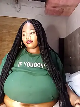 Snapshot of Aaaliyah445 chatting on 10.29.25 Aaaliyah445 online show from 10.29.25