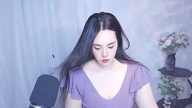 Snapshot of SHY-_-girl chatting on 05.14.26 SHY- -girl online show from 05.14.26