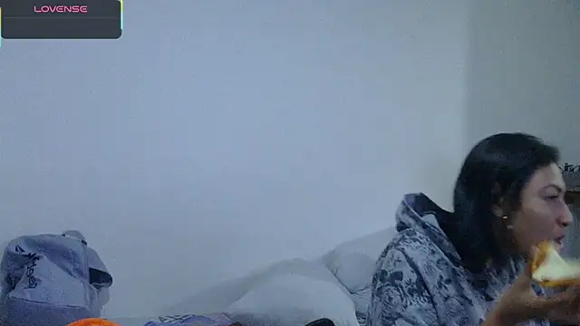 ErikaRika online show from 03.04.25